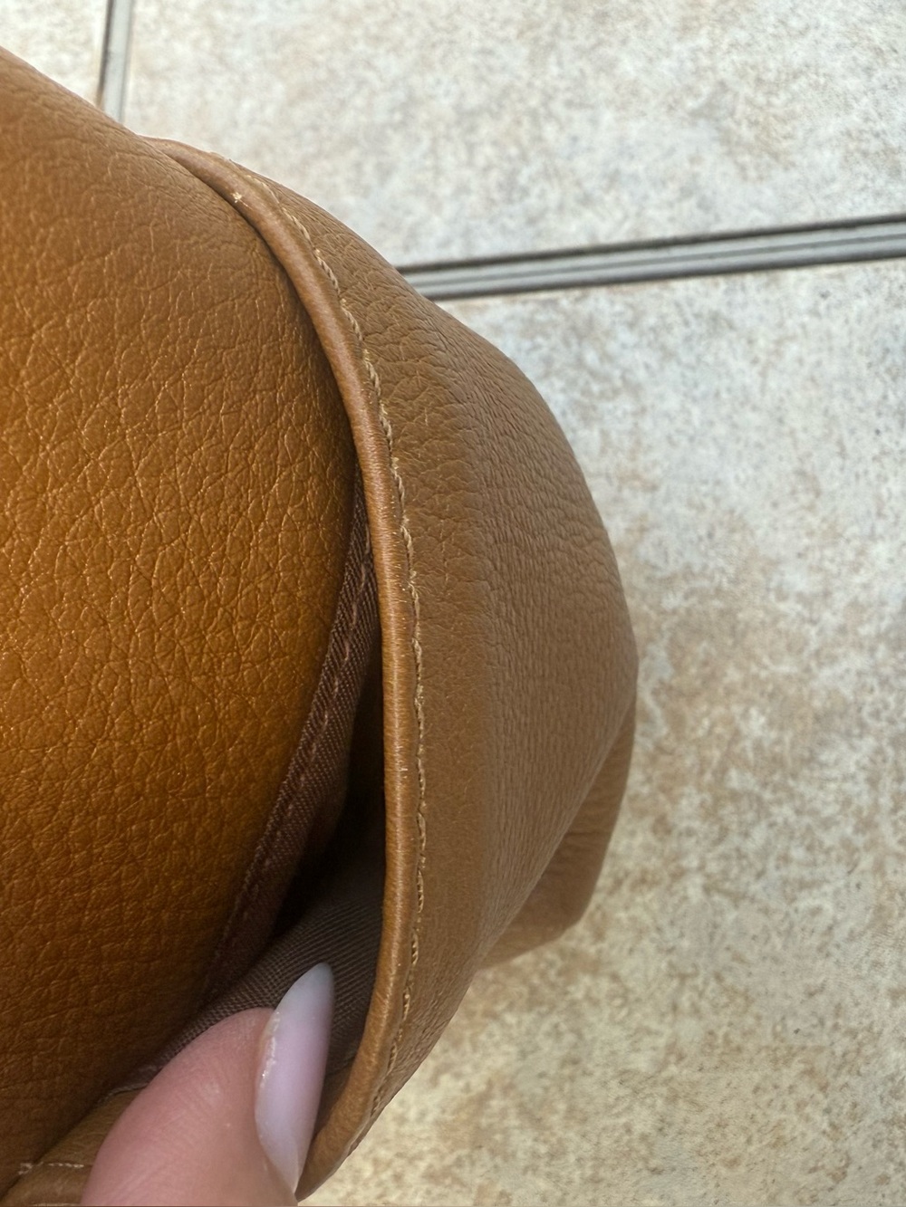 Hobo International Vintage Tan Leather Bag - Picture 11 of 16